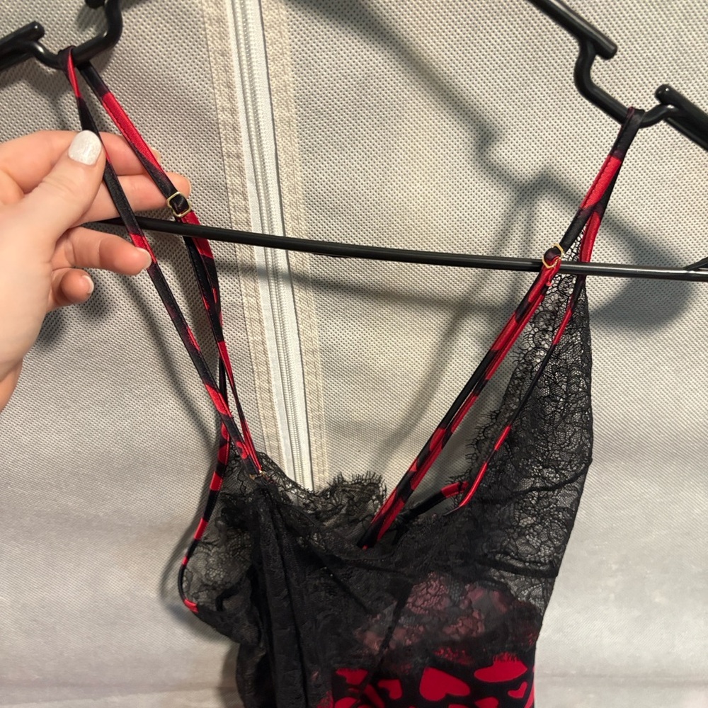 Victoria's Secret Red and Black Heart Chemise - Picture 8 of 8